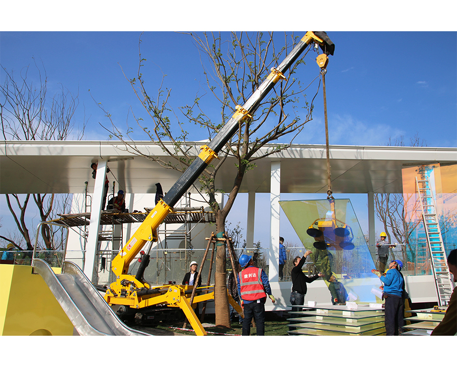 How to install glass? — need the help of Kebu Spider Crane